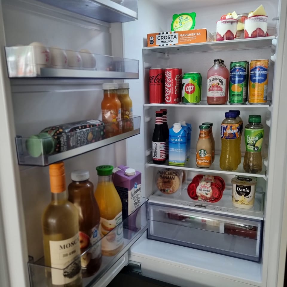 Minibar (Food & Drinks), Kitchen