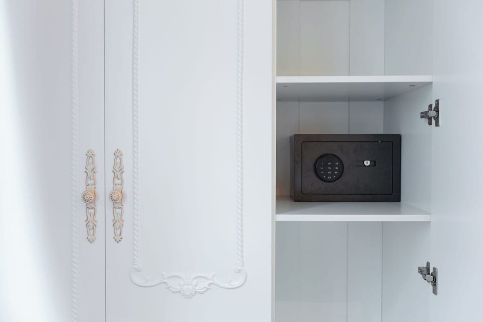 In-room safe, desk, blackout drapes, soundproofing