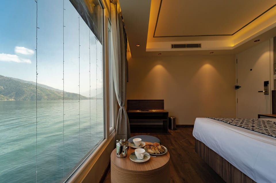 Deluxe Double Room, Lake View | Lake view