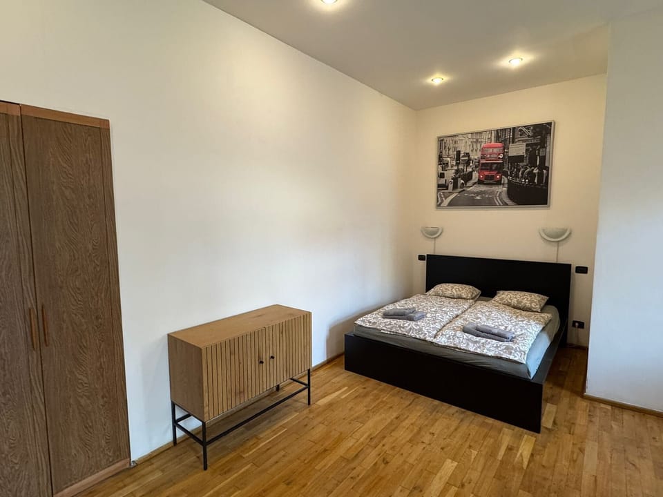 Apartment | 1 bedroom, iron/ironing board, free WiFi, bed sheets