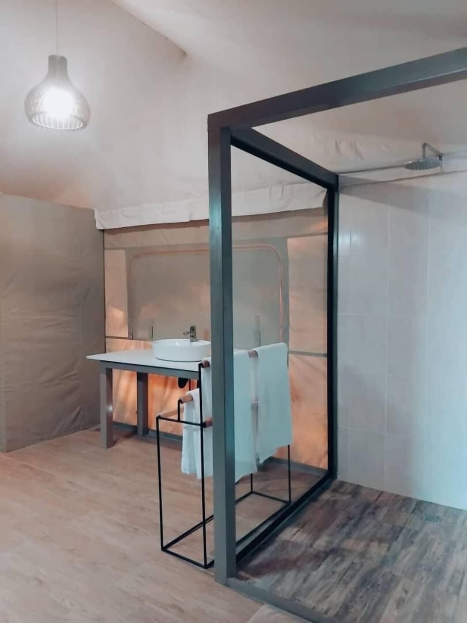 Luxury Double or Twin Room | Bathroom