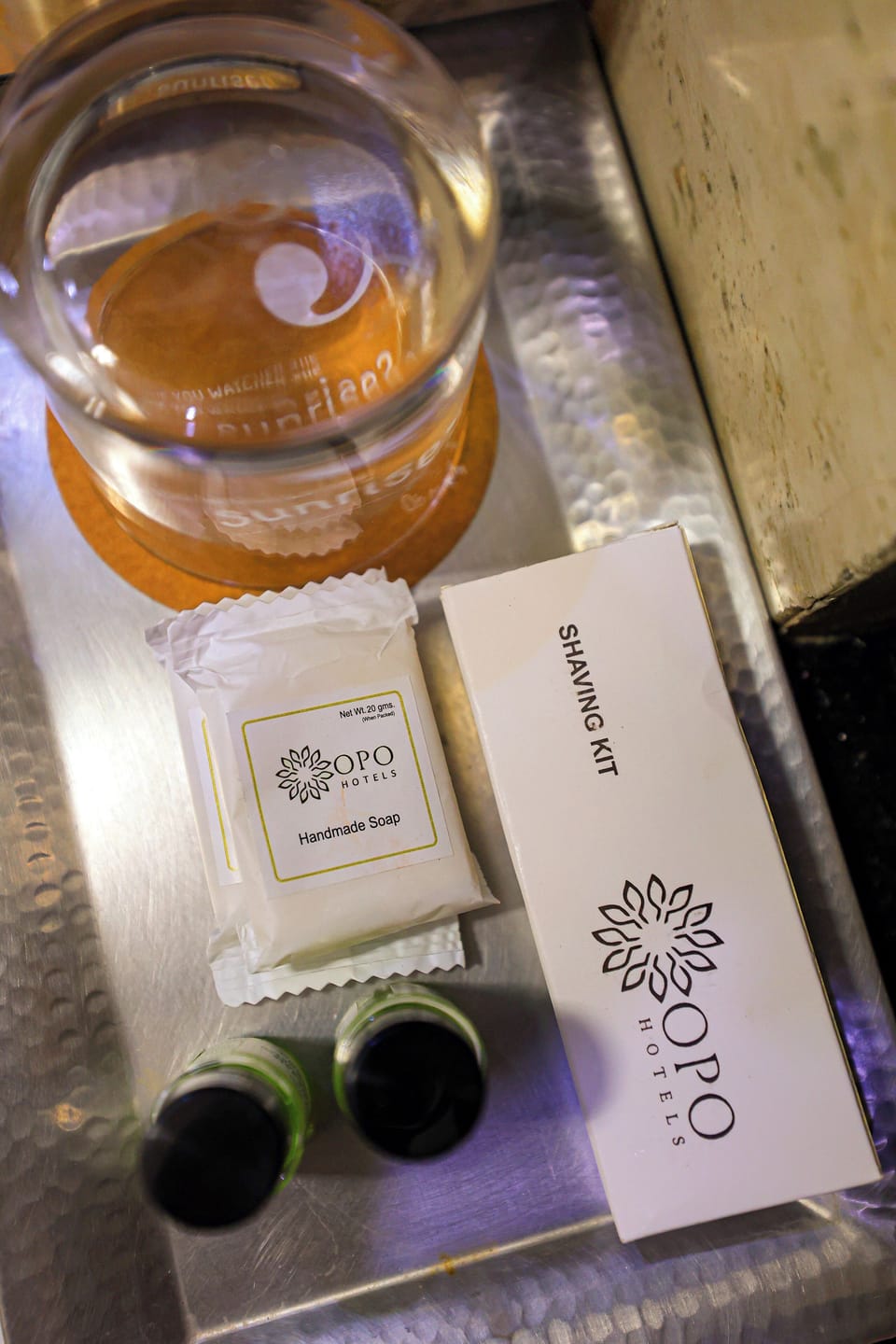Deluxe Twin Room | Bathroom | Shower, towels, soap, shampoo