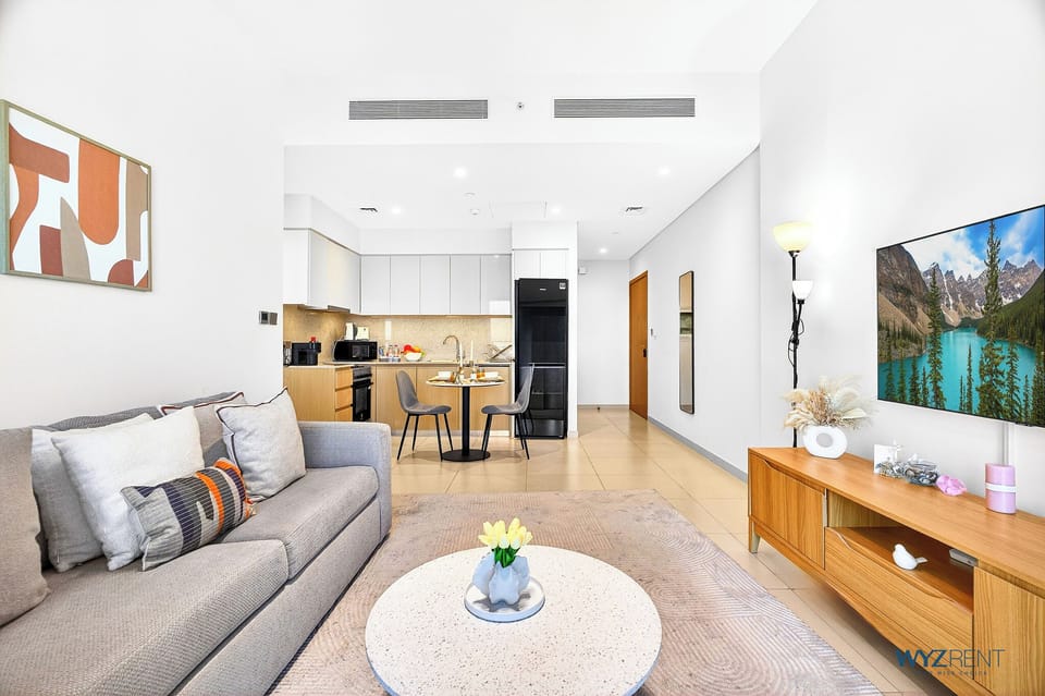 Apartment, Balcony, Canal View | Living room | 65-inch Smart TV with digital channels