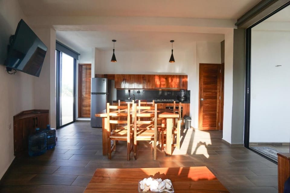 Comfort Apartment, Valley View | Private kitchen