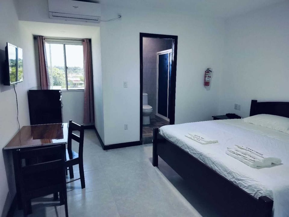 Superior Room | Desk, laptop workspace, blackout drapes, soundproofing
