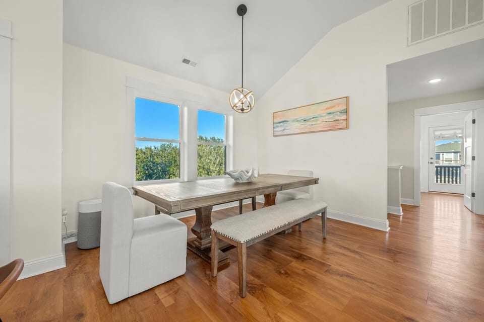 Dining Area - Top Level