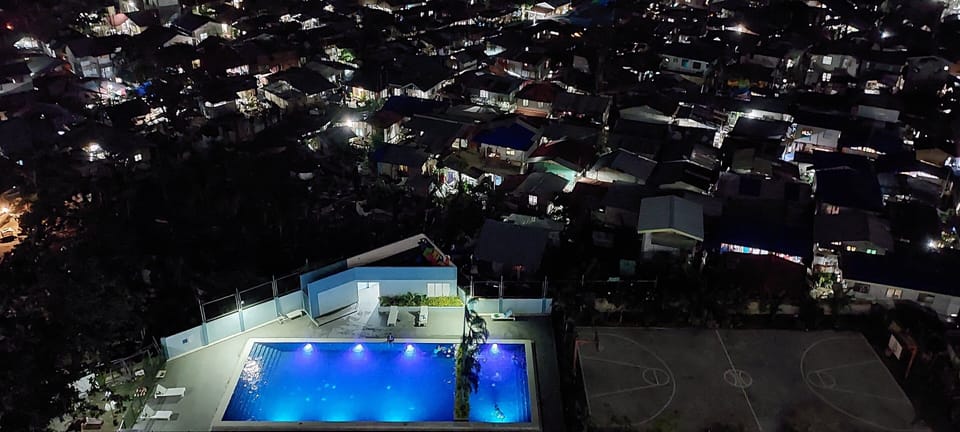 3 outdoor pools