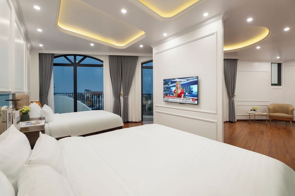 Desk, free WiFi, bed sheets