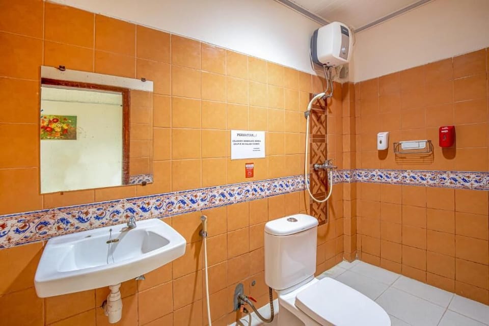 Deluxe Room, Hill View | Bathroom