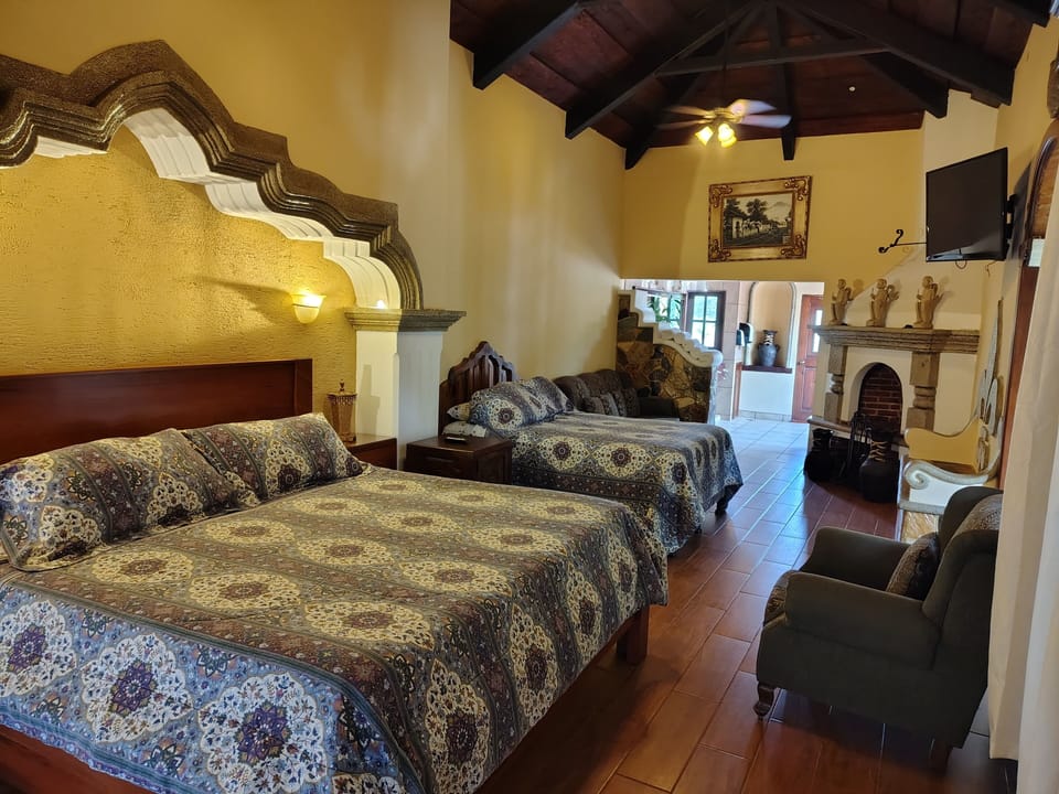 Family Room | WiFi (free), bed sheets