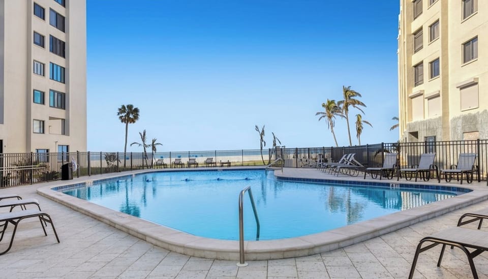 Sandarac Heated Pool