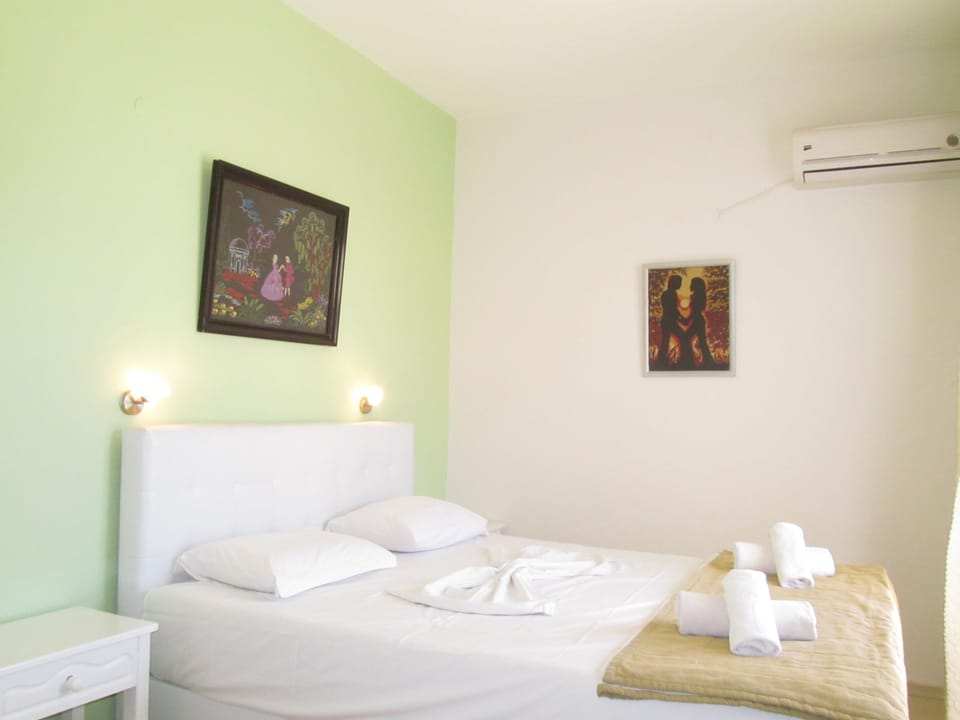 Apartment | In-room safe, free WiFi, bed sheets