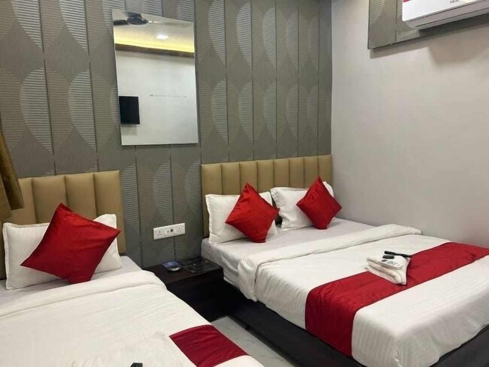 Family Triple Room | In-room safe, free WiFi