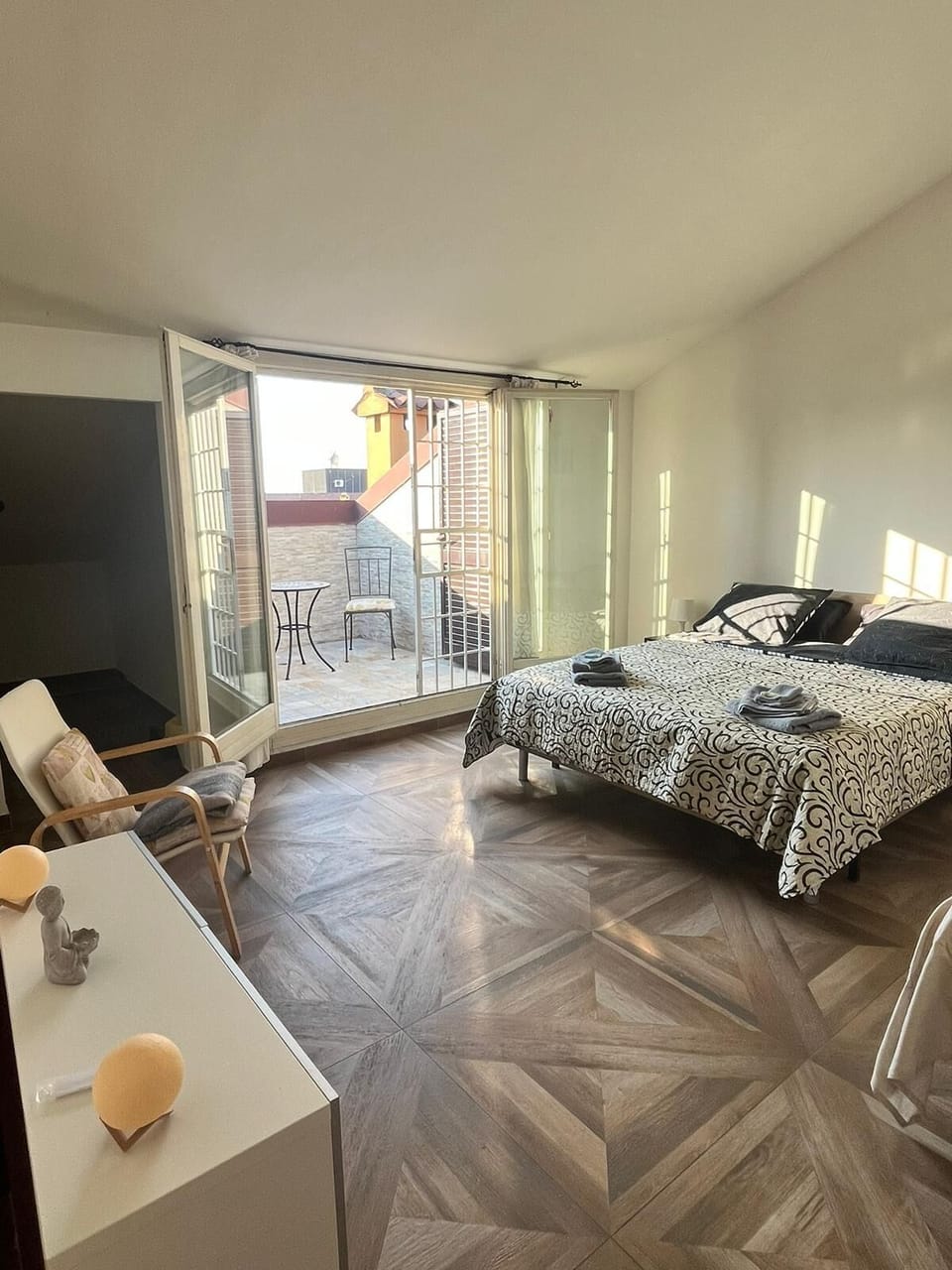 Deluxe Triple Room, City View | Laptop workspace, free WiFi