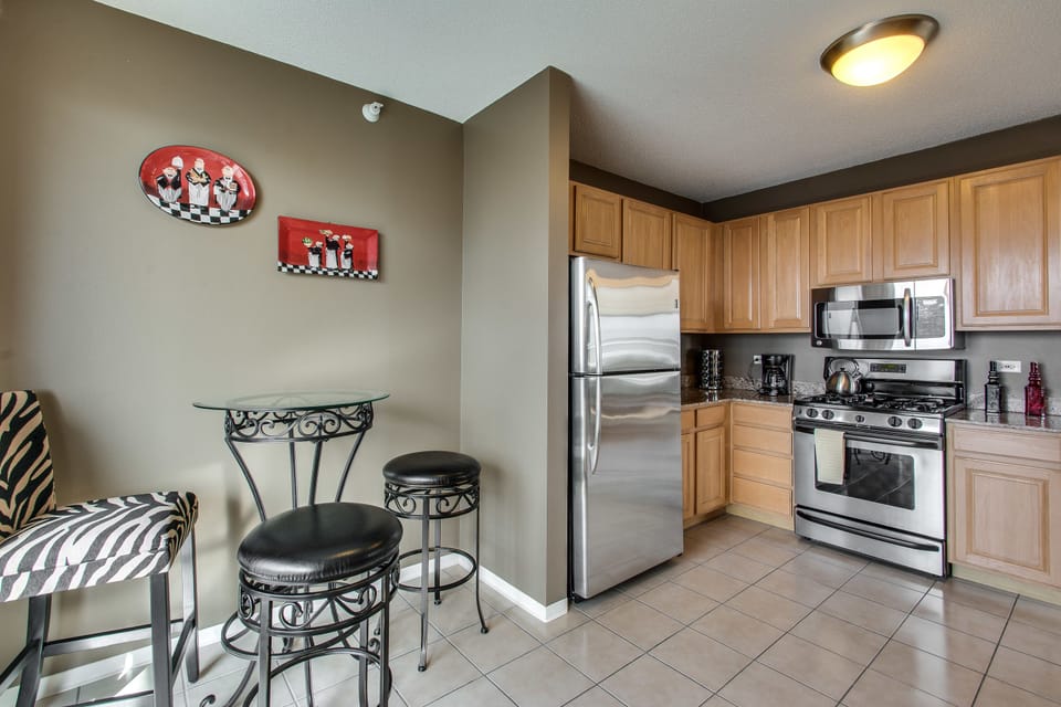  Penthouse 3  | 1 bedroom, premium bedding, desk, iron/ironing board