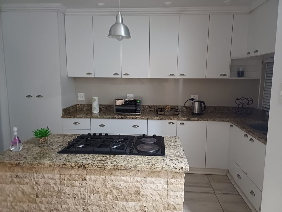Apartment, 2 Bedrooms, Smoking, Balcony | Interior