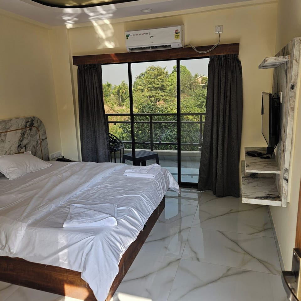 Deluxe Room, Balcony