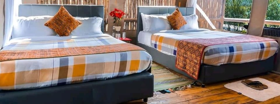 Deluxe Room, Patio | Bed sheets, wheelchair access