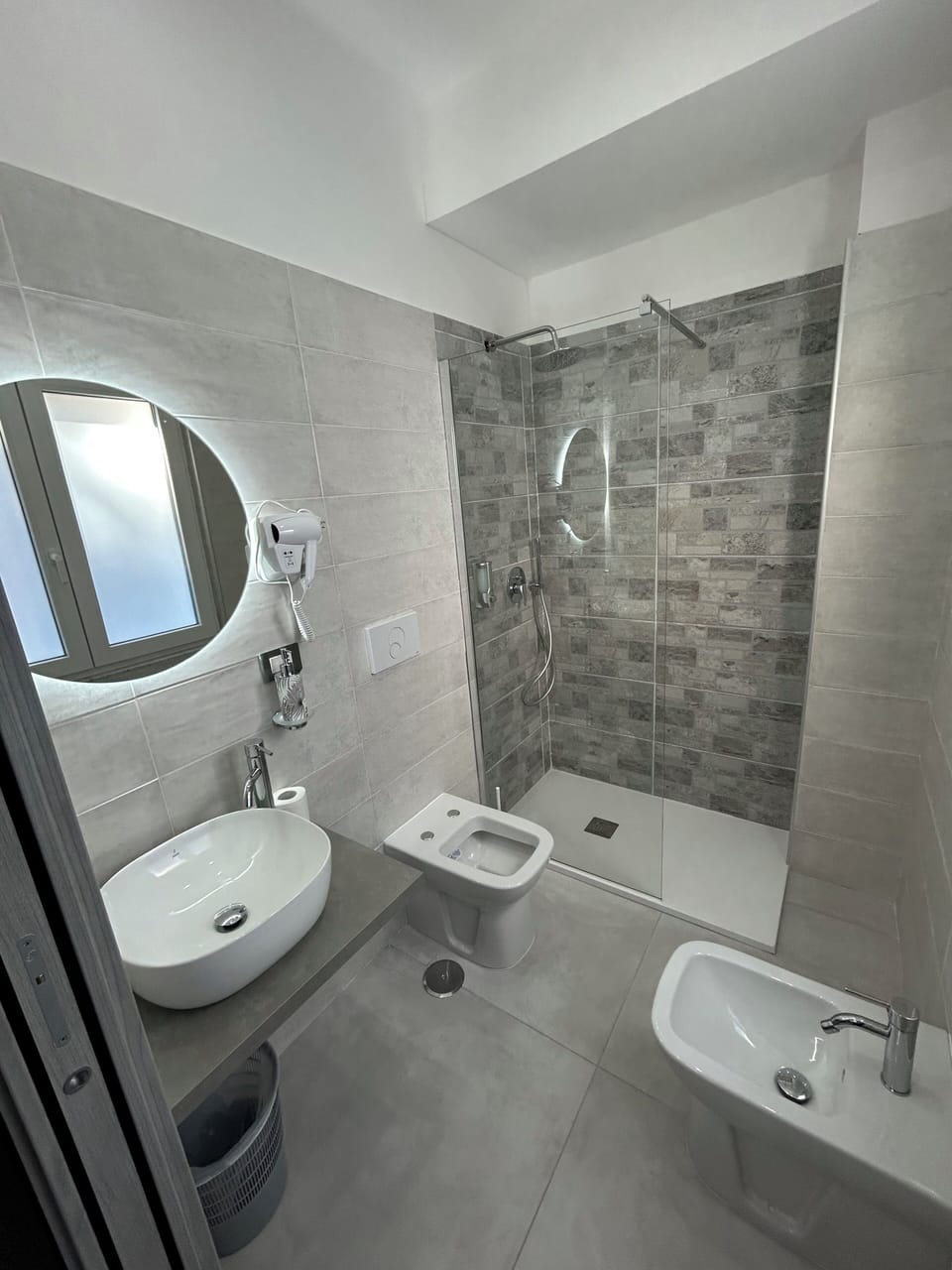 Classic Quadruple Room | Free WiFi
