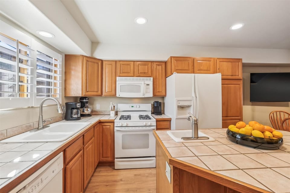 Kitchen, Cedars 24, Breckenridge Vacation Rental