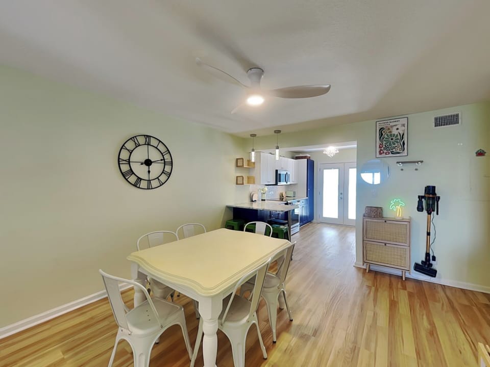 Dining Area - Table for Six + Bar Seating - First Floor