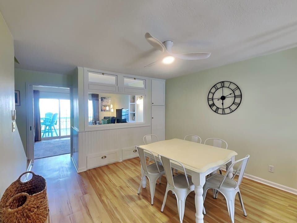Dining Area - Table for Six + Bar Seating - First Floor