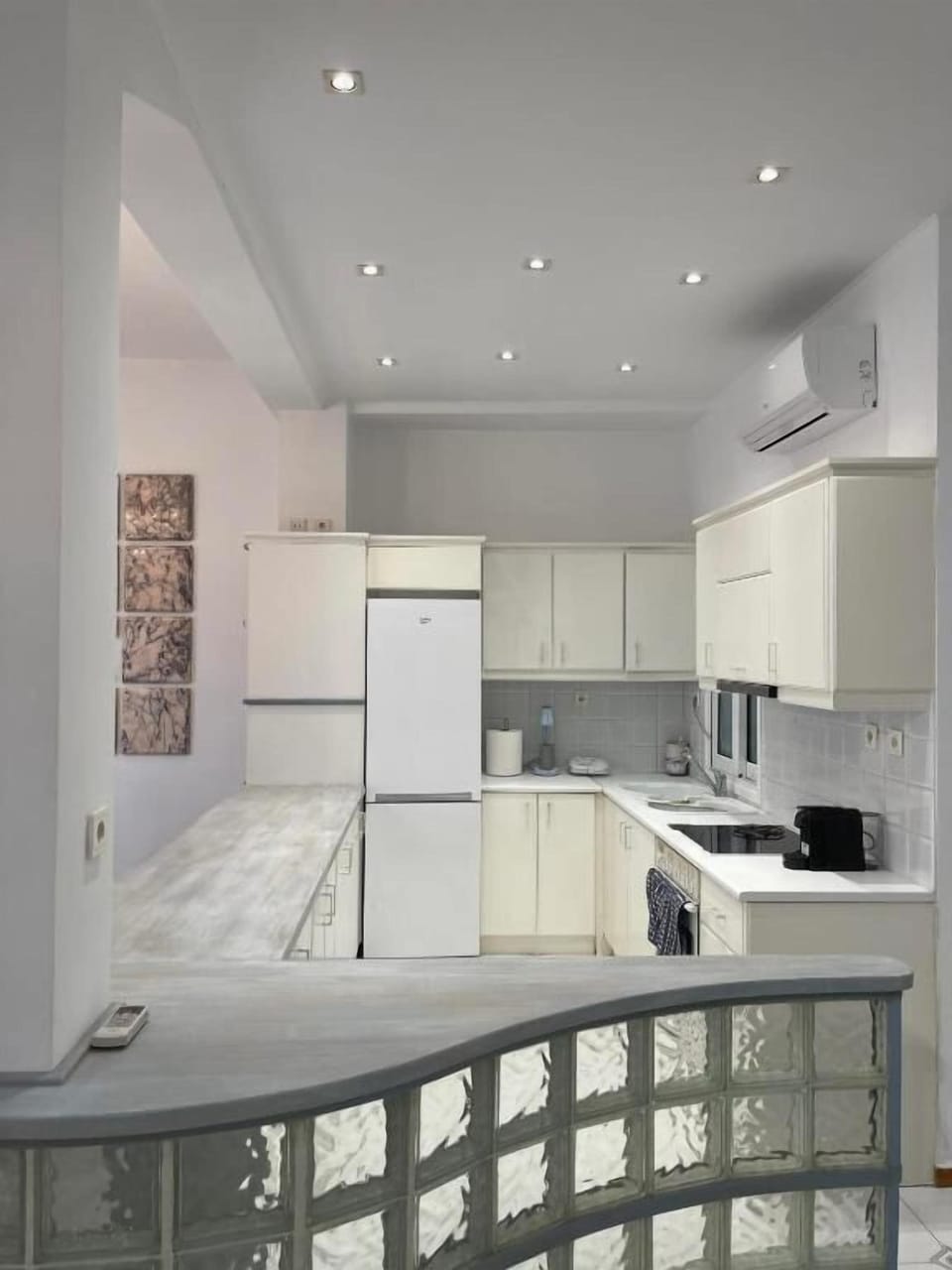 Family Apartment, Balcony | Private kitchen | Toaster