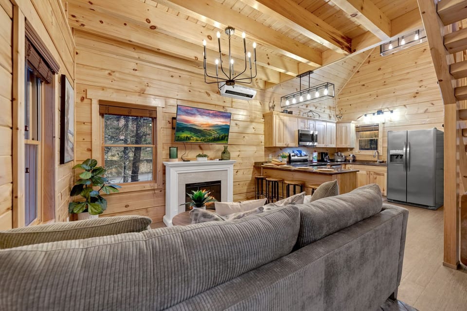 This open space keeps everyone connected—cooking, lounging, or just relaxing!