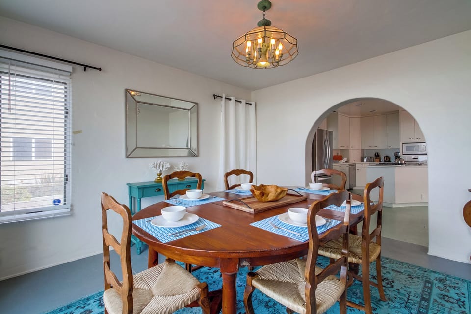 House, Multiple Beds, Patio, Ocean View | 3 bedrooms, individually decorated, individually furnished, bed sheets
