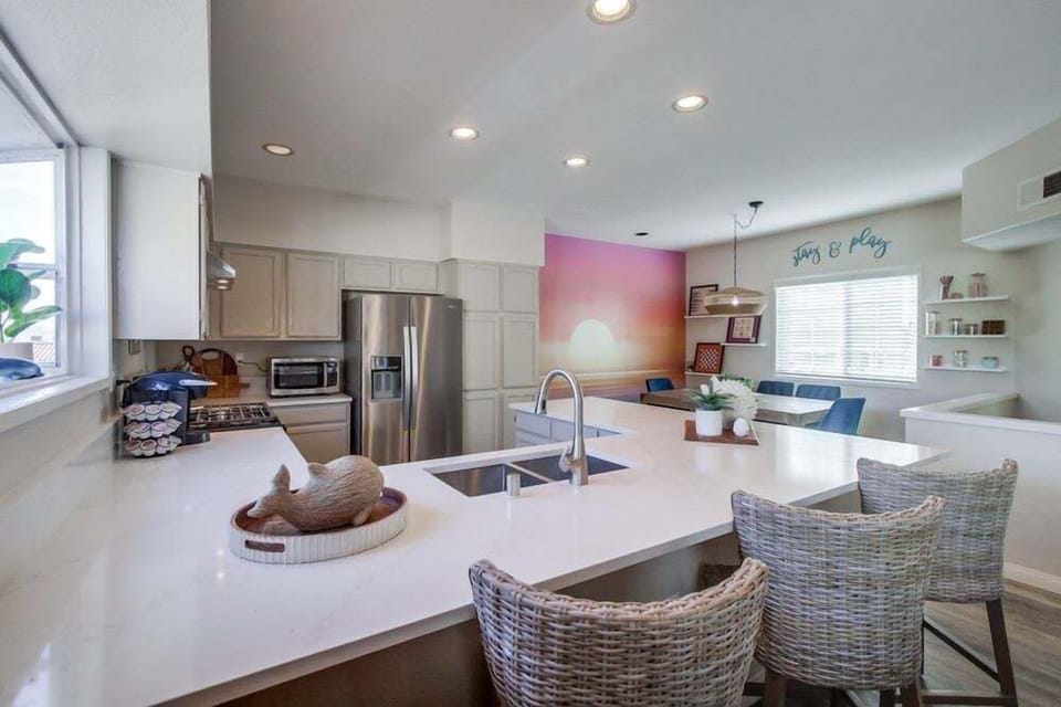 Apartment, Multiple Beds, Balcony, Ocean View | Private kitchen | Coffee/tea maker