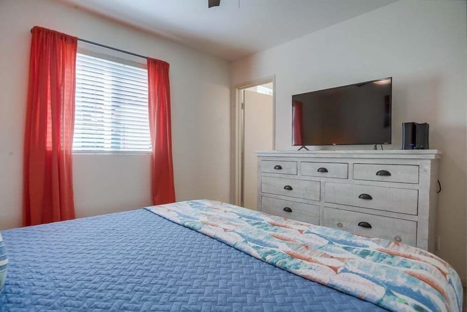 Apartment, Multiple Beds, Hot Tub, City View | 2 bedrooms, individually decorated, individually furnished