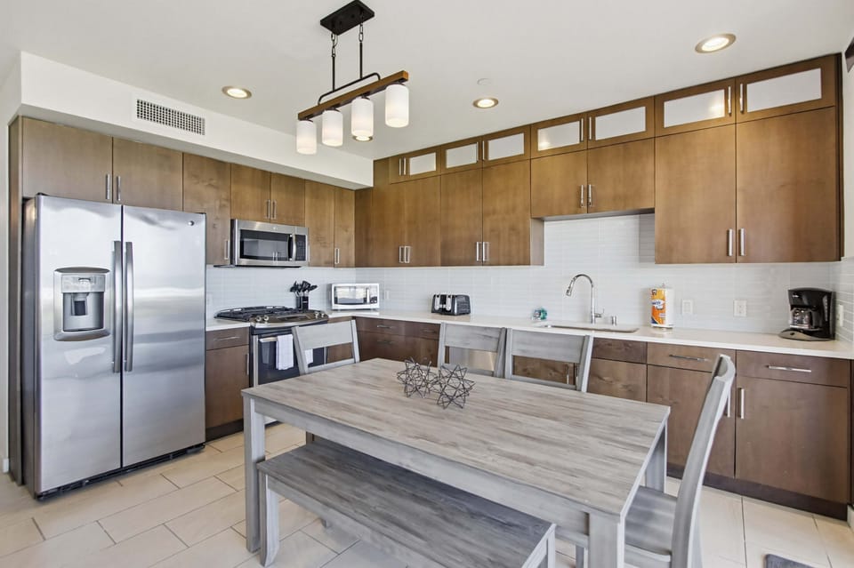 Condo, Multiple Beds, Balcony, Ocean View | Private kitchen | Coffee/tea maker