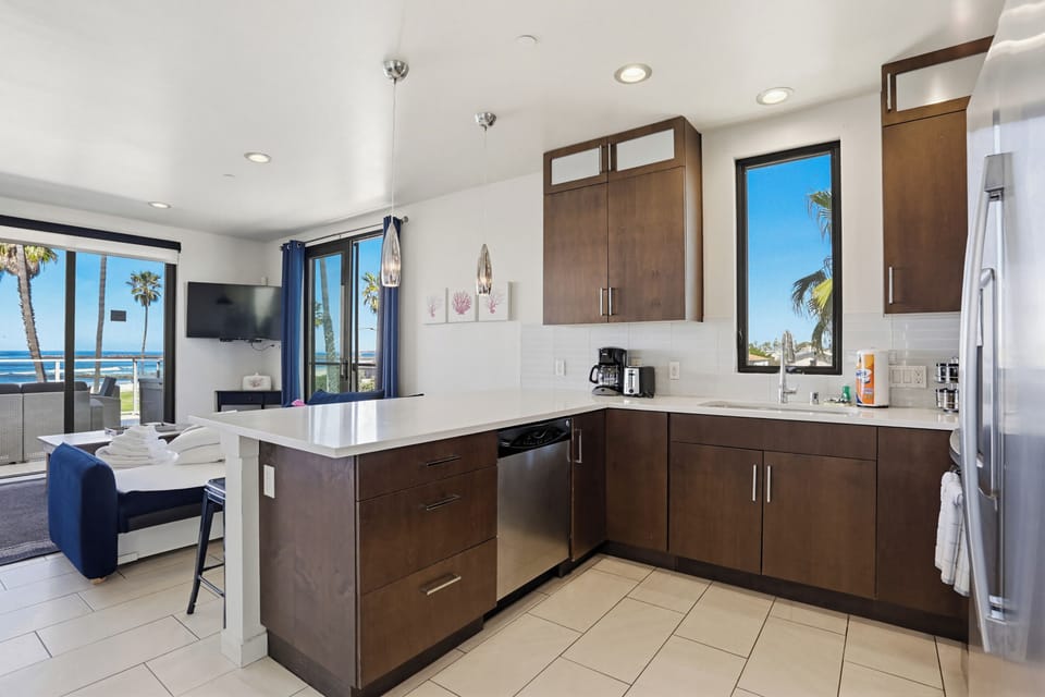 Condo, Multiple Beds, Balcony, Ocean View | Private kitchen | Coffee/tea maker