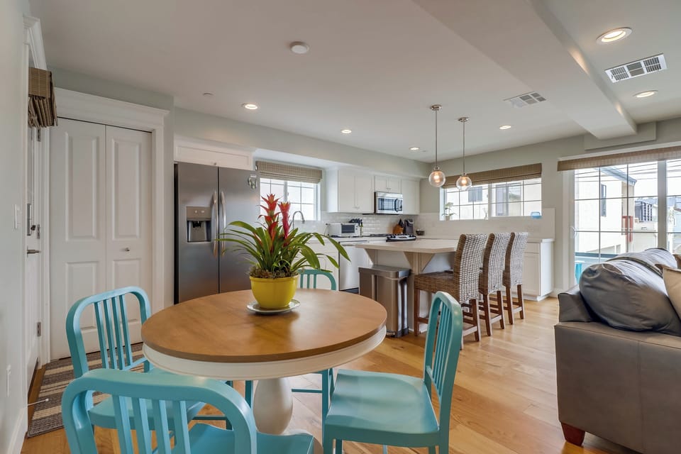 House, Multiple Beds, Patio, Ocean View | 2 bedrooms, individually decorated, individually furnished, bed sheets