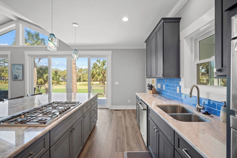 Kitchen with Island Cooktop