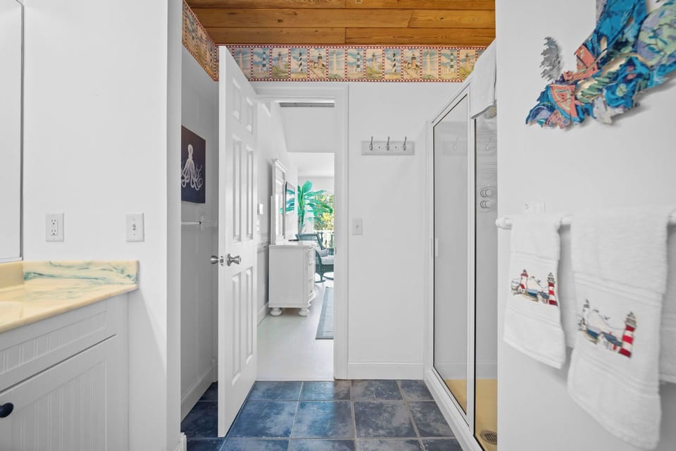 Ensuite Bath