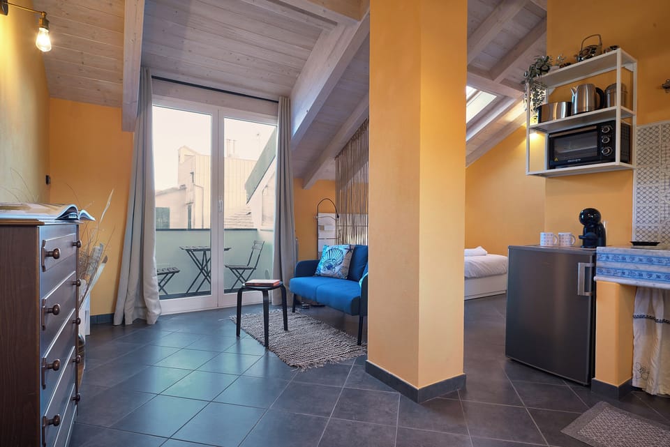 Apartment (1 Bedroom) | Interior