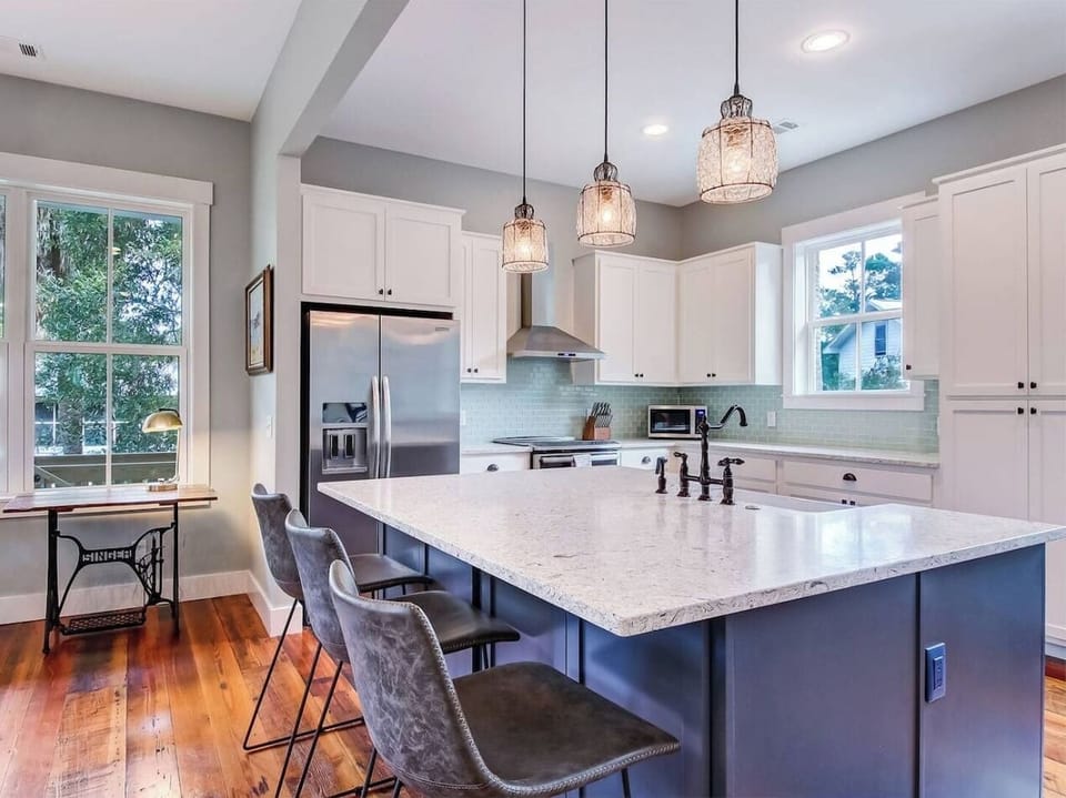 Oyster Cove kitchen with small desk area
