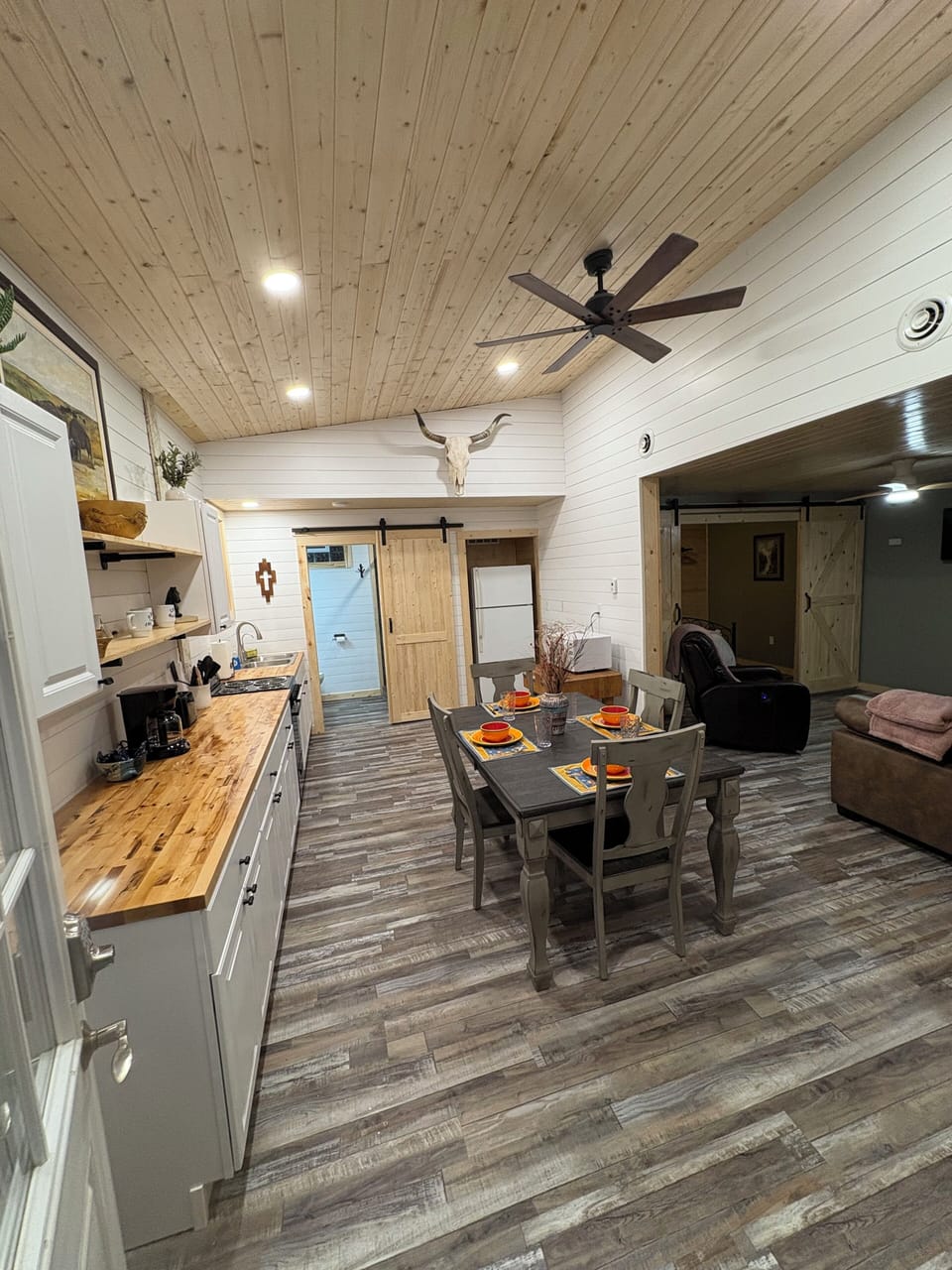kitchen / dinning