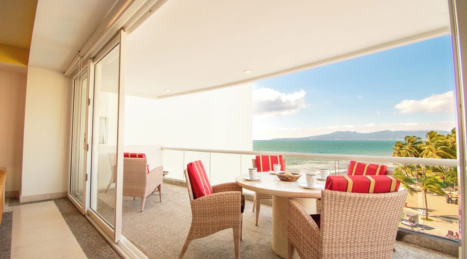 Villa | Balcony