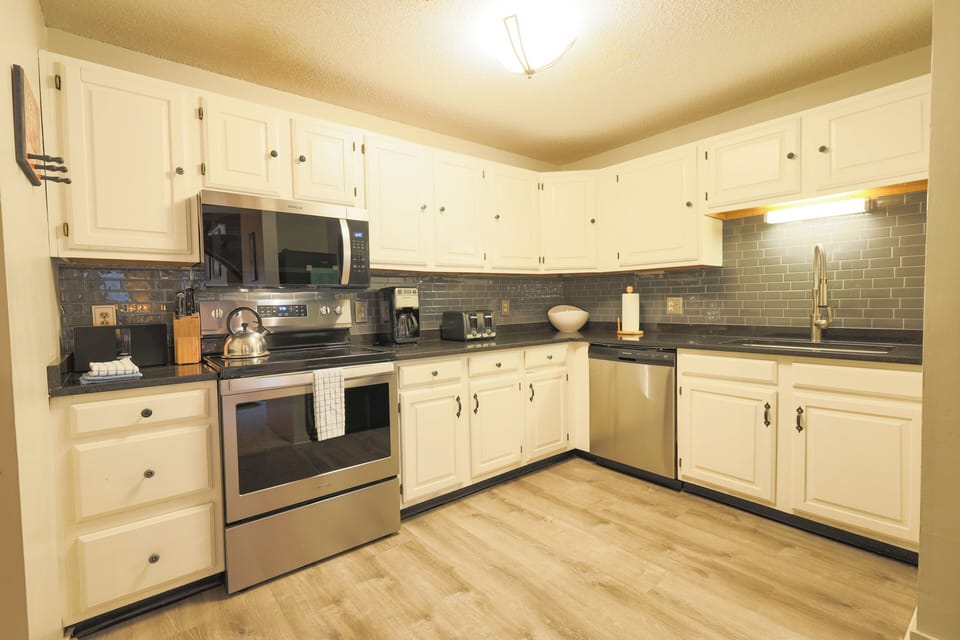Fully equipped with full-size appliances, glassware, dishware, flatware, cookware and cooking utensils
