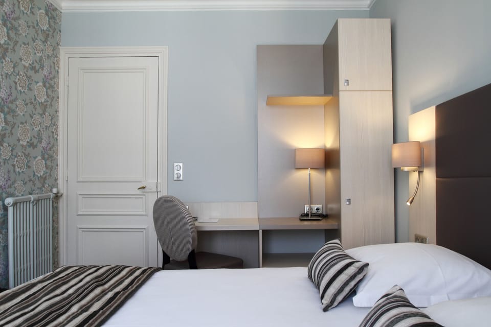 Comfort Double Room | Individually decorated, individually furnished, desk, blackout drapes