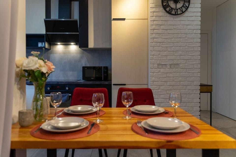 Dining Area | Book Now with RENTUJEMY
