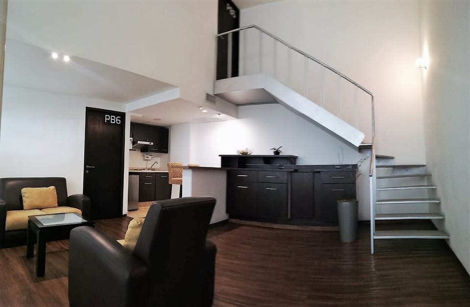 Standard Room | Living area | TV