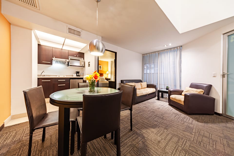 Suite Deluxe | Private kitchen | Coffee/tea maker
