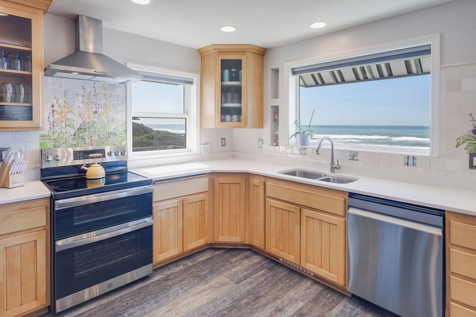Large kitchen with all the amenities.