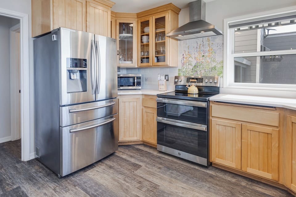 Chef's kitchen to enjoy with the family.