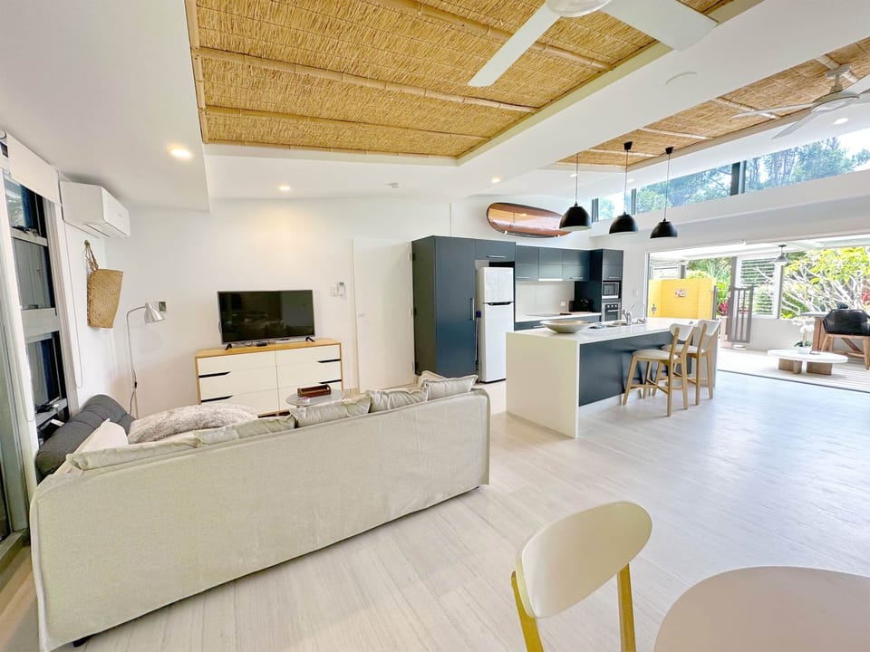 Tula Suite Driftwood Villas 1