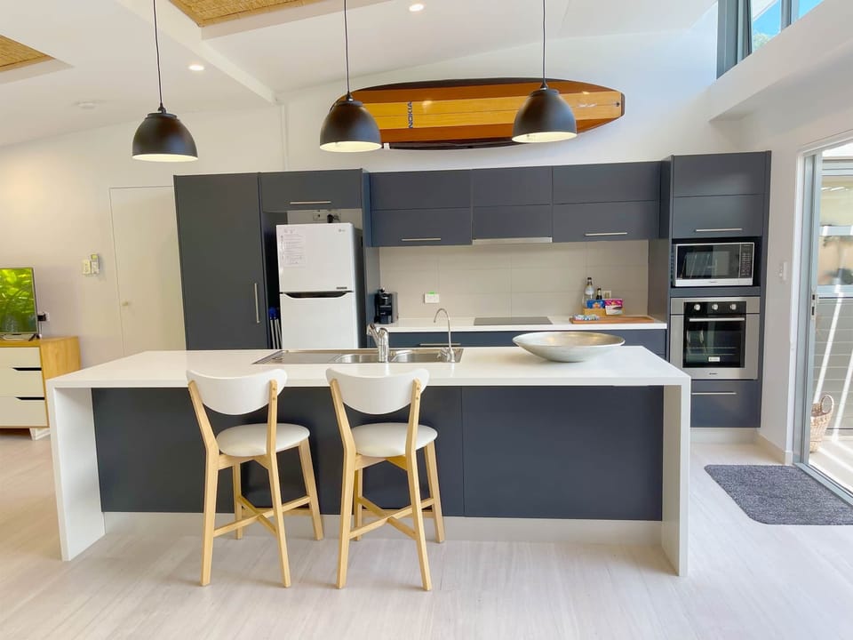 Driftwood Villas Tula Suite Kitchen (2)