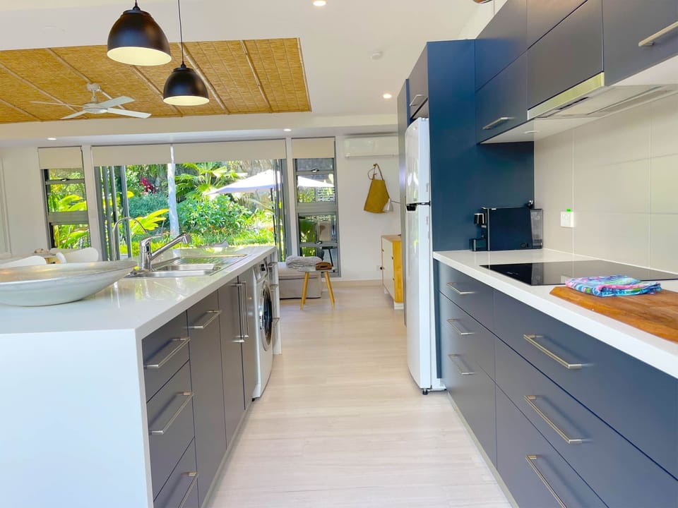 Driftwood Villas Tula Suite Kitchen (1)